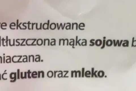 Napis na opakowaniu: Kotlety sojowe ekstrudowane, Składniki: odtłuszczona mąka sojowa bez GMO 96%, skrobia ziemniaczana. Może zawierać gluten i mleko.