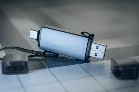 Jak odzyskać dane z pendrive - skuteczne metody przywracania plików