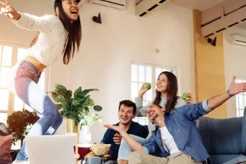 Co robimy nocą? Odpowiedzi z Familiady i zasady gry