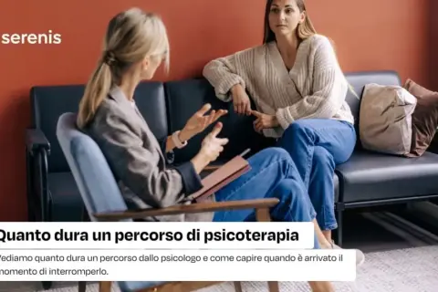 Due donne in terapia. Si discute quanto dura un percorso dallo psicologo e quando è il momento giusto per concluderlo.