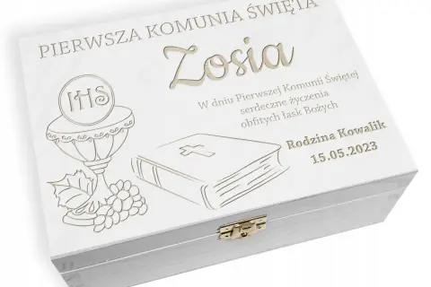Komunia dziewczynki: Idealny prezent pamiątka, elektronika czy koperta?