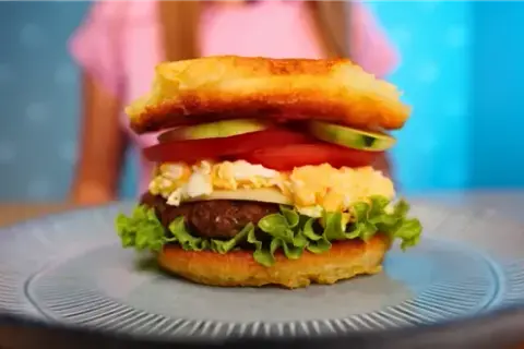 Jak przygotować hamburger jak z McDonald's - idealny przepis w domu