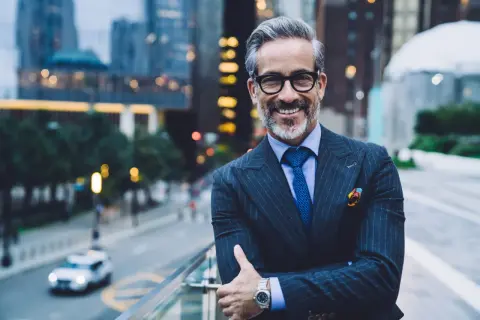 Biuro bez dress code'u: smart & business casual ubierz się z klasą!