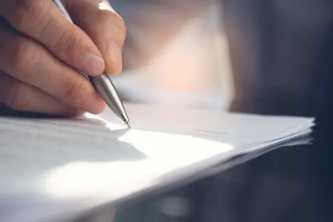 Jak napisać do sądu o odpis wyroku i uniknąć błędów w wniosku