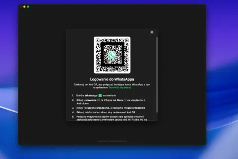 Ekran logowania do WhatsAppa z kodem QR do zeskanowania. Proces instalacji WhatsAppa na komputerze.