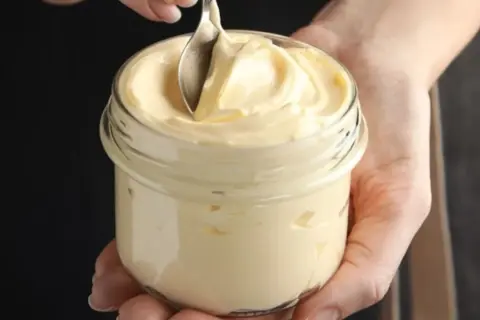 Czy majonez podnosi cholesterol? Odkryj prawdę o jego wpływie na zdrowie