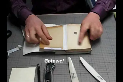 Jak skleić książkę? Napraw grzbiet i kartki w domu!