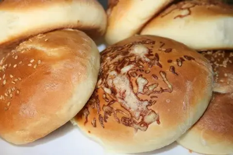 Pain burger maison : le secret des buns ultra-moelleux et faciles