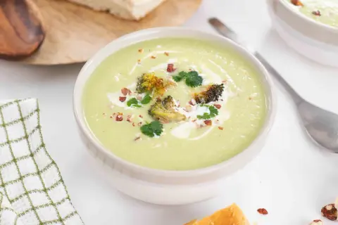Soupes maison : Recettes faciles et astuces de chef pour se régaler