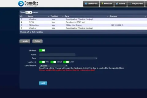 Interface Domoticz pour configurer des appareils connectés. On y voit des entrées comme "Weather" et "Philips Hue", utiles pour installer domoticz.