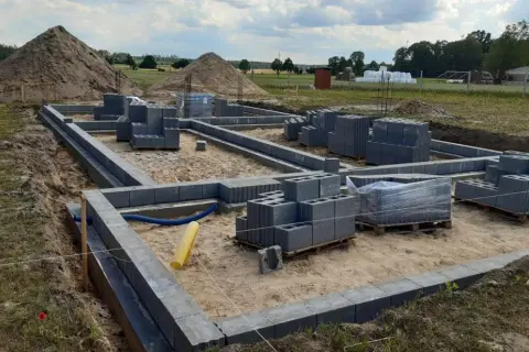 Ile kosztuje beton na fundamenty: oblicz cenę materiałów budowlanych