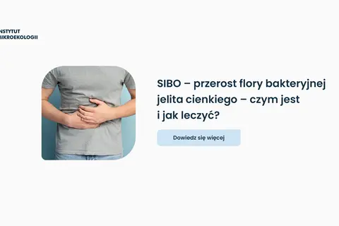 Osoba trzyma się za brzuch, symbolizując problemy z jelitami. Dowiedz się, **sibo co to** jest i jak sobie z tym radzić.