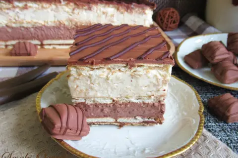 Najlepszy przepis na kinder bueno ciasto bez pieczenia, które zachwyca smakami