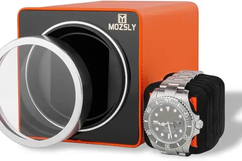 Caja enrolladora naranja MOZSLY con un Rolex de acero inoxidable. Los Rolex llevan pilas, pero este reloj automático se mantiene en marcha.
