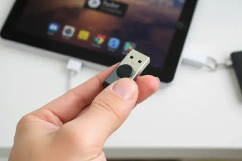 Jak zgrac piosenke na pendrive i uniknąć najczęstszych błędów