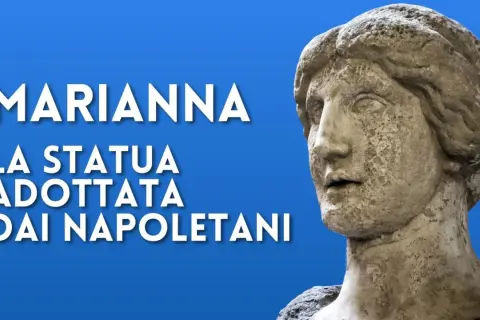 La statua di Marianna, un simbolo di Napoli, con il suo volto antico che racconta storie di a capa e napule.