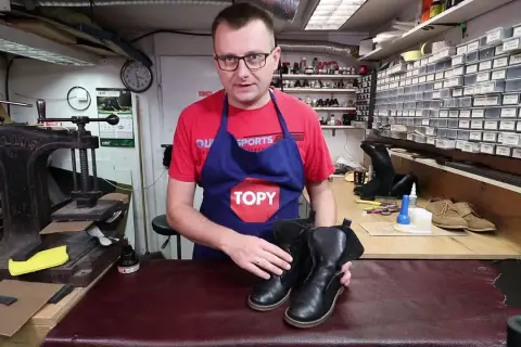 Naprawa zdartych obcasów: DIY czy szewc? Oszczędź pieniądze!