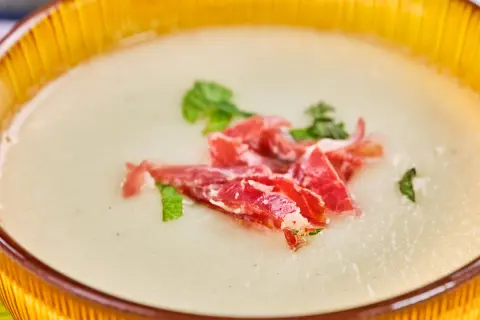 Sopa de melón: refrescante, fácil y con trucos de chef para el verano