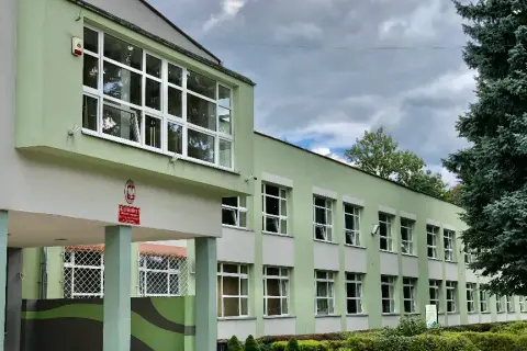 Szkoła z oddziałami integracyjnymi – korzyści, funkcjonowanie i jak wybrać najlepszą