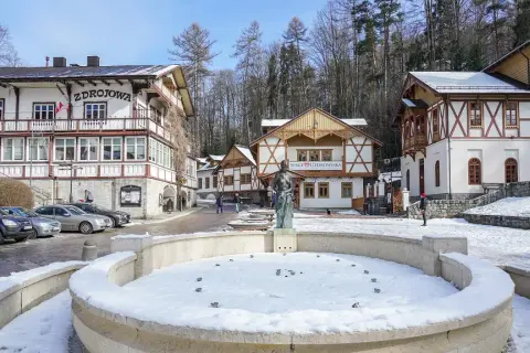 Szczawnica atrakcja – odkryj najciekawsze miejsca i aktywności