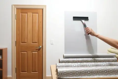 Czym obić drzwi, aby uniknąć kosztownych błędów i poprawić wygląd?