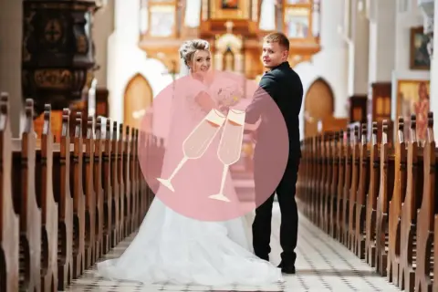 Para, kto nie może być świadkiem na ślubie kościelnym, to osoba nieochrzczona. Para młoda w kościele.