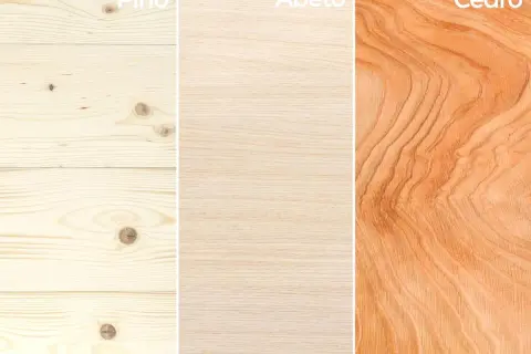 Tres tipos de madera conífera: pino claro con nudos, abeto pálido y cedro rojizo con vetas marcadas.