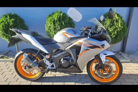 CBR 125 JC50: Zwiększ moc! Remap, koszty i prawne pułapki