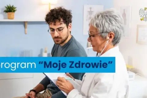 Lekarz z wysłuchuje pacjenta. Rusza program "Moje Zdrowie" - profilaktyka 40 plus.