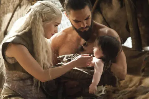 Emilia Clarke i Jason Momoa – ich wspólne filmowe projekty