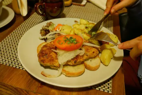 Bacówka u Józka Łódź: Góralski raj? Menu, ceny, dojazd i atrakcje