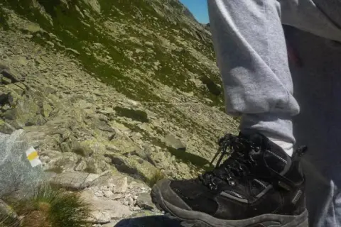 Jakie buty do Doliny Pięciu Stawów wybrać na górską wyprawę: praktyczny poradnik
