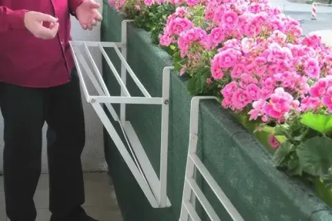 Zbuduj suszarkę na balkon DIY: poradnik, materiały, montaż