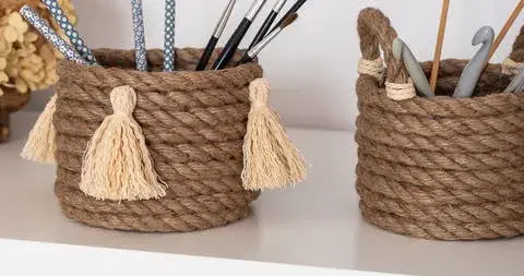 Ozdoby ze sznurka jutowego: Proste DIY i modne dekoracje dla każdego