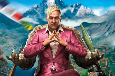Pagan Min w różowym garniturze, z karabinem i wyrzutnią rakiet, na tle gór. Gra Far Cry na Nintendo Switch.