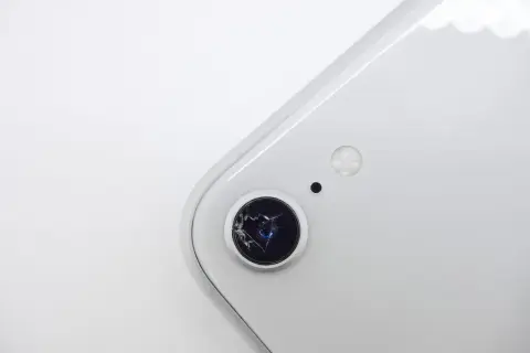 Ile kosztuje naprawa aparatu w telefonie? Sprawdź ceny i modele