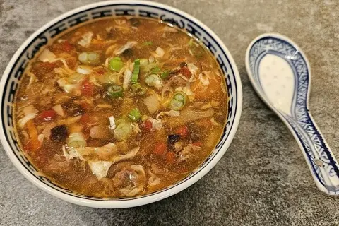 Sauer-Scharf-Suppe: Authentisches Rezept & Tipps für Restaurant-Geschmack