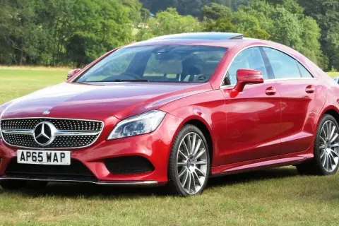 Mercedes CLS 63 AMG – wyjątkowe osiągi i luksus w używanych modelach