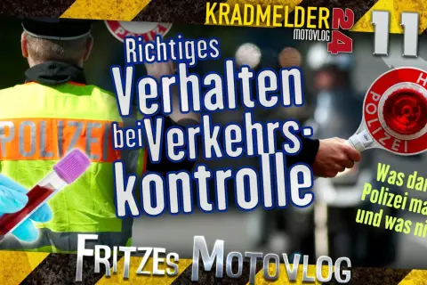 Polizei stoppt Verkehr. Ein Polizist hält ein Stoppschild. Ein Blutröhrchen liegt bereit. Infos zum Zeugnisverweigerungsrecht bei Blitzern.