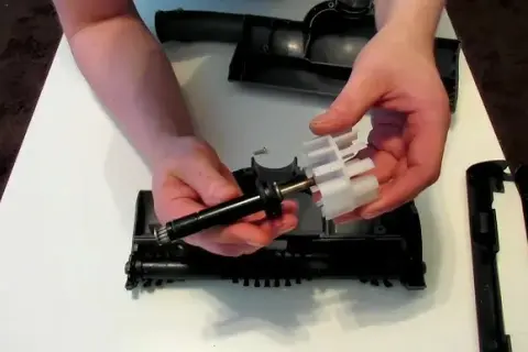 Jak naprawić turboszczotkę Electrolux w 5 prostych krokach: skuteczny poradnik