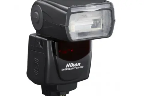 Jak włączyć lampę błyskową w aparacie Nikon i smartfonie łatwo i szybko