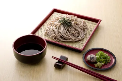 Makaron soba: jak gotować, by nigdy się nie kleił?