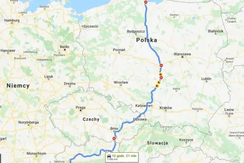Trasa z Gdyni do Hallstatt w Austrii, pokazująca podróż samochodem przez Polskę, Czechy i Słowację.