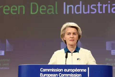 Ursula von der Leyen prezentuje strategię "Zielony Ład Przemysłowy". Kto wymyślił ten plan?