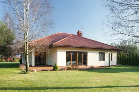 Jaki kolor dachu do żółtej elewacji, aby uniknąć złych wyborów?