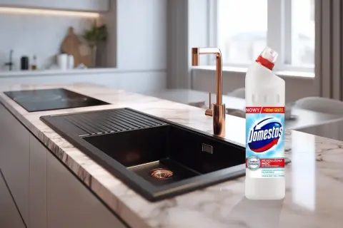 Nowy Domestos na zatkany zlew. Skutecznie usuwa zanieczyszczenia i zabija zarazki, przywracając blask Twojej kuchni.
