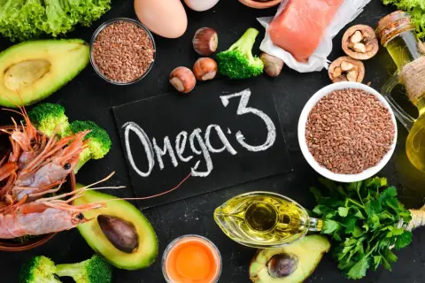 Ingredienti per il bodybuilding: salmone, avocado, semi di lino, uova, gamberi, broccoli. Quanti omega 3 al giorno?