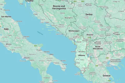 Gdzie leży Albania? Położenie, dojazd z Polski i Twoje wakacje!