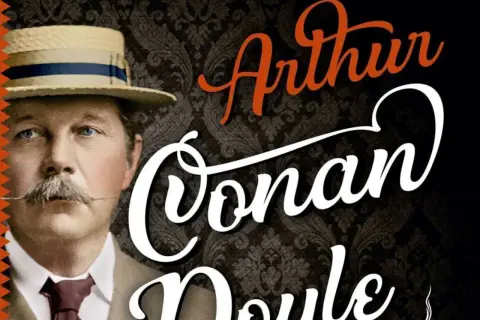 Retrato de Arthur Conan Doyle con sombrero de paja y bigote, junto a su nombre escrito en letras cursivas.