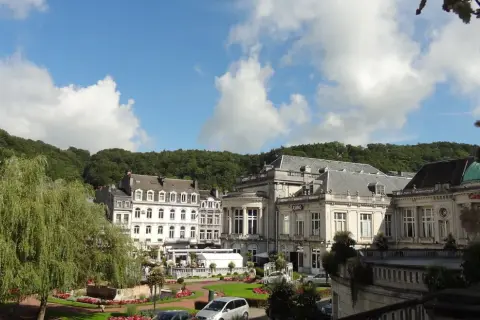 Prawda o SPA: Belgijskie miasto, nie łaciński skrót